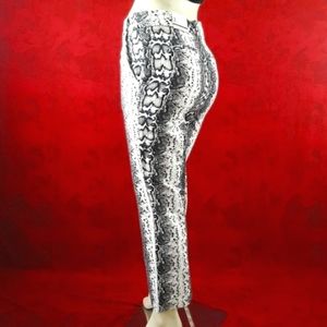 Donating-Jules & Leopold kick flare capri pants